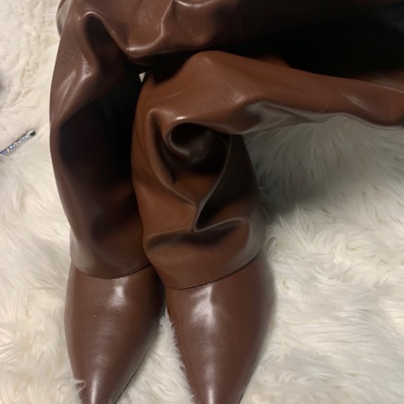 Brown fold down boots - Picture 2 of 2